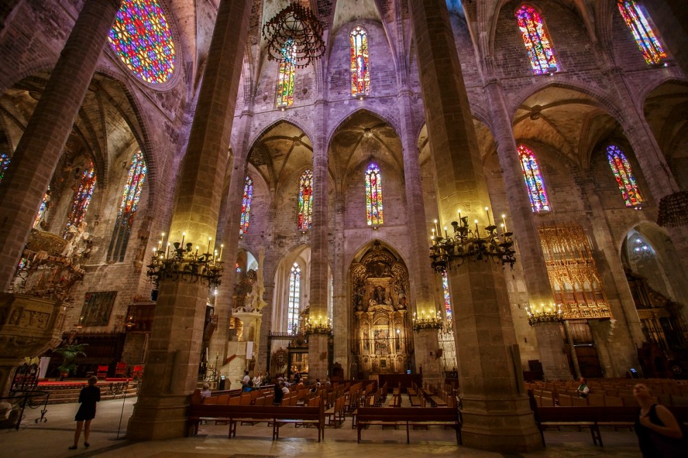 The impressive interior of the cathedral of Palma de Mallorca